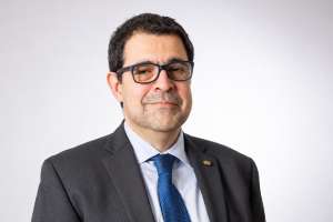 «Las universidades debemos incorporar la tecnología como un eje central de la estrategia»